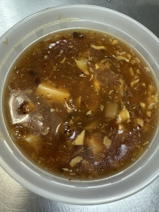 Hot and Sour Soup with Chicken 酸辣汤